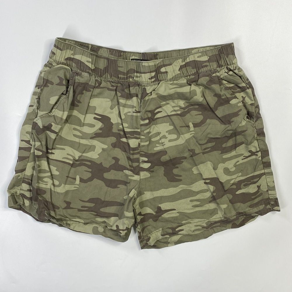 Social Standard By Sanctuary Camo Light Weight Strech Waist Shorts XXL